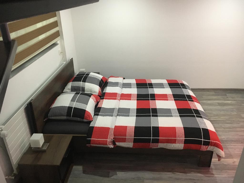 Studio Cosy Au Centre De Couvet Kültér fotó